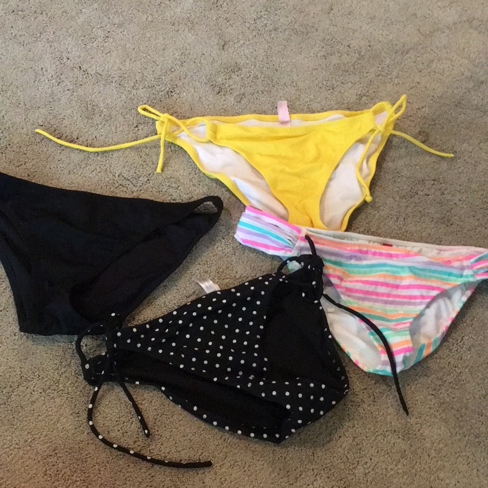 Four pieces/bikini bottoms